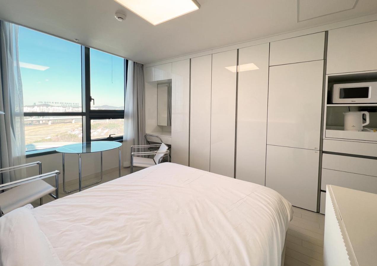 Uh Flat The Songdo Lägenhet Inchon Exteriör bild